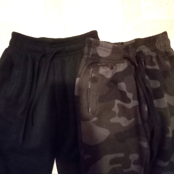 BOYS Size Small (6)Sweatpants - Picture 3 of 4